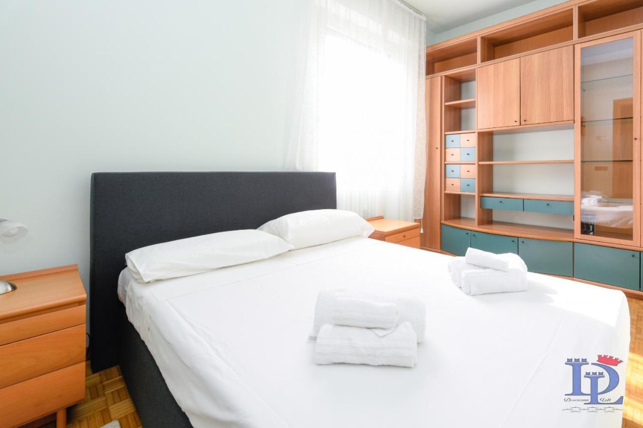 Desenzanoloft Official Partner Marriott Homes & Villas - Charming On The Lake Front Lake Desenzano del Garda Exterior foto